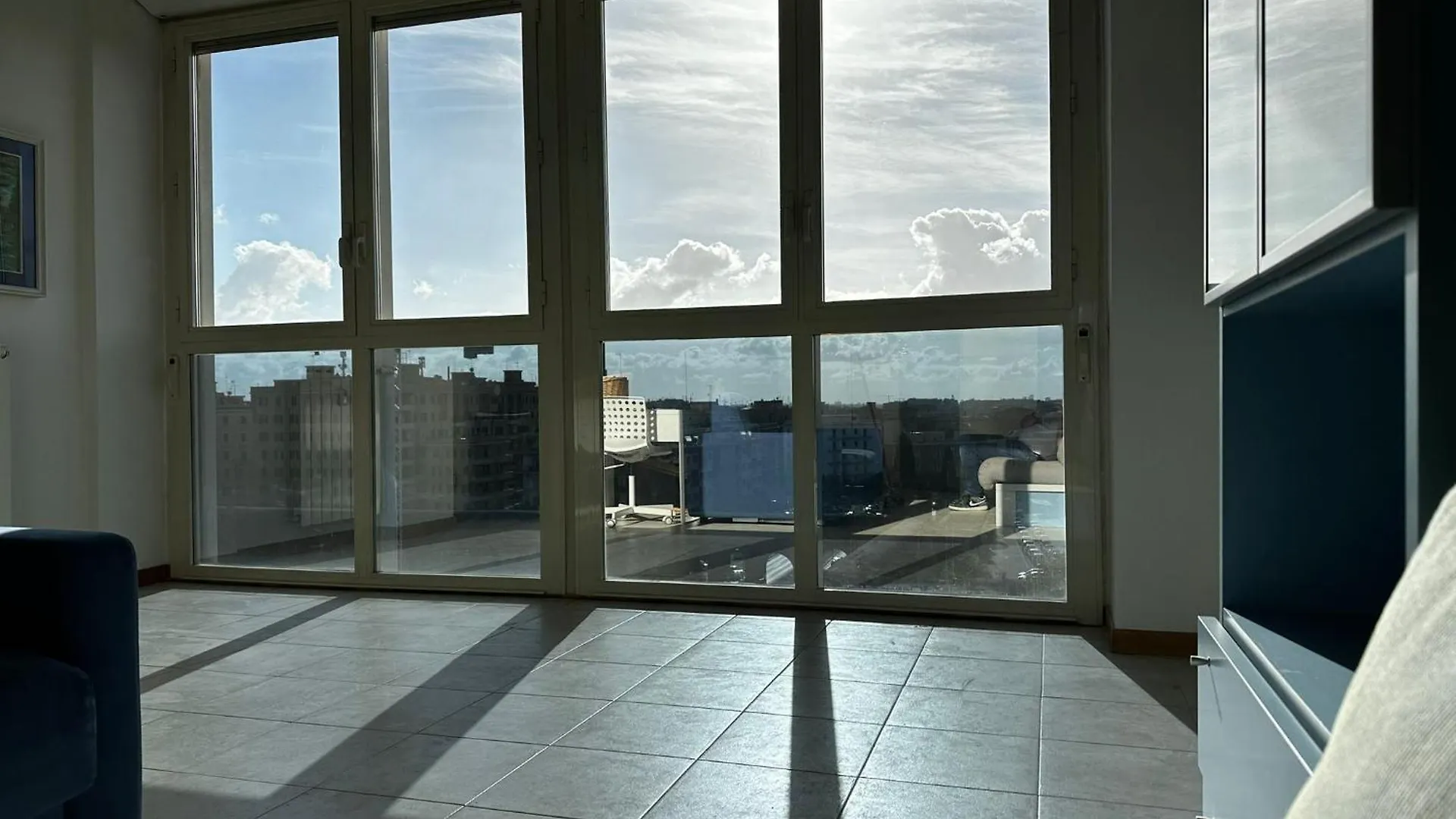 Serendiroma Apartment